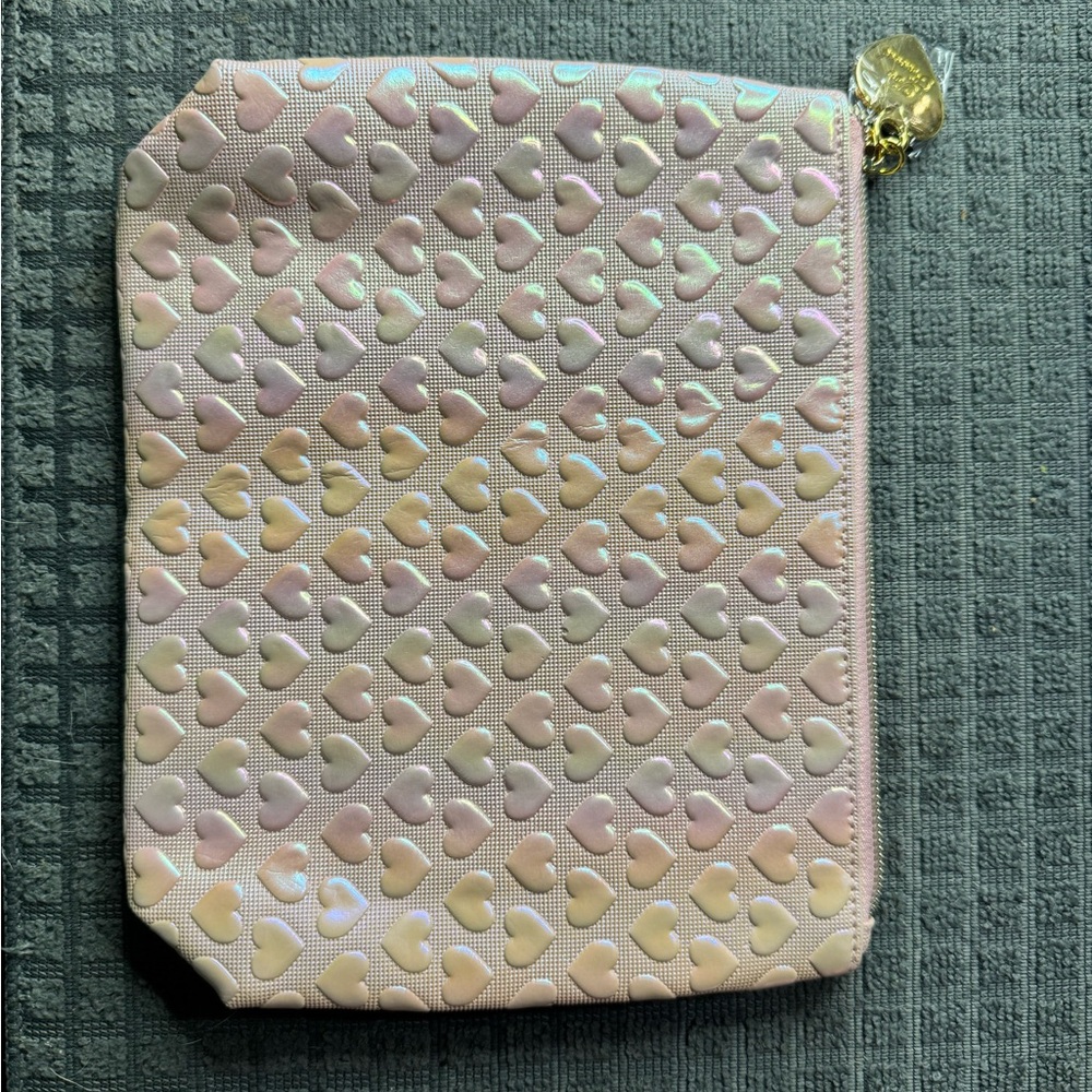 Chic Heart Pattern Cosmetic Bag